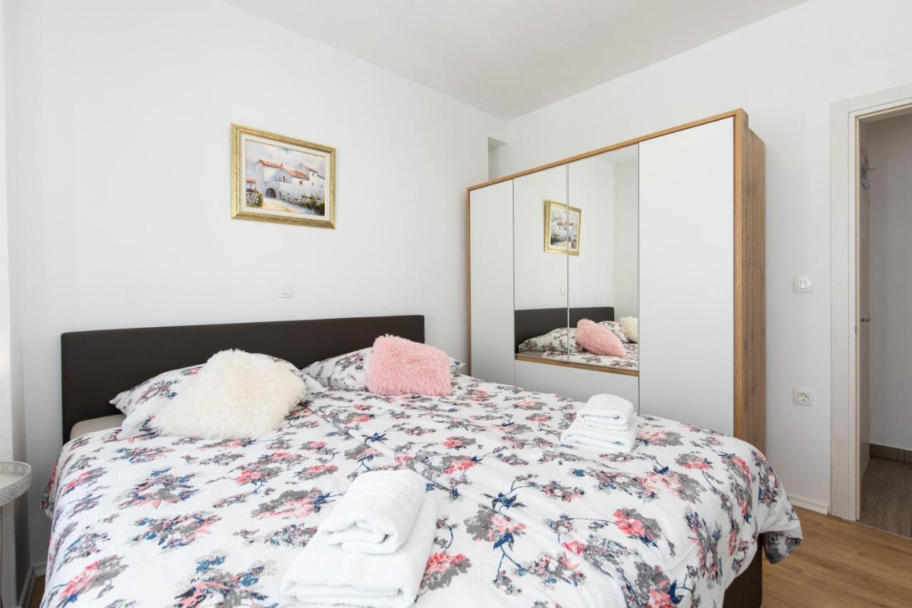 Ani Apartment