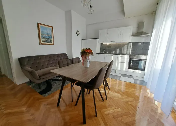 Apartments Ani